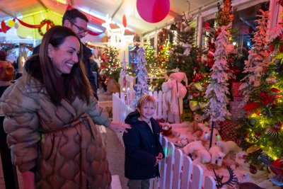 Božićna čarolija u Tribunju: Posjetite 'Božićnu Šumu' do sv. Tri Kralja
