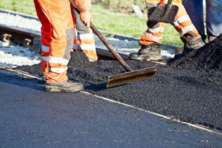 Ove godine asfaltirat će se četrdesetak novih nerazvrstanih cesta na području grada