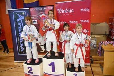 Karate klub Okit osvojio drugo mjesto među 40 klubova na turniru u Varaždinu