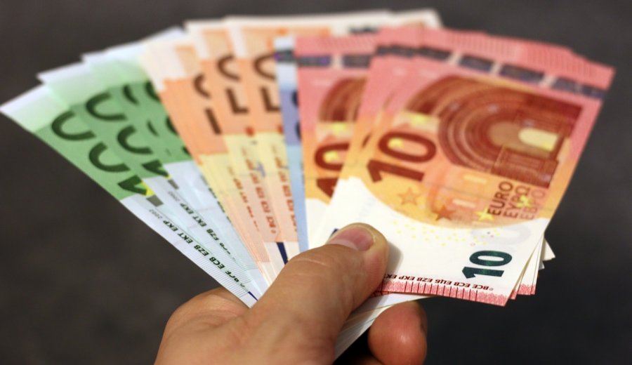 Hrvati navalili u mjenjačnice, nestašica je eura...