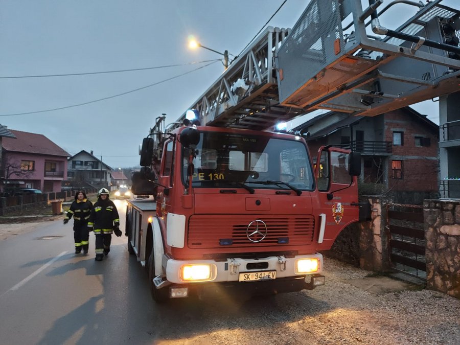 Vatrogasci saniraju posljedice potresa: U stanje pripravnosti stavljeni su i šibenski vatrogasci