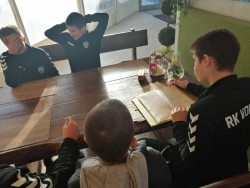IMG-d2e51ccac957660e64ca6eba39048ac6-V