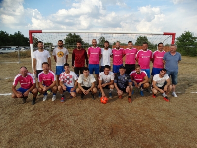 Zajednička slika ekipa za 3. mjesto-Bila Vlaka i Bajda i prijatelji