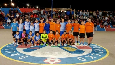 Zajednička slika mlađih pionira Velebita i Croatije Stankovci