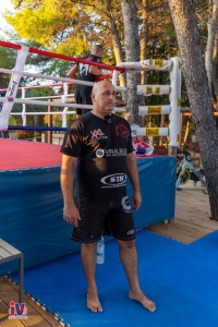 mma-09