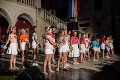 Svečano zatvaranje 62 MDF_BESKRILCI U OBLACIMA (14)