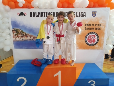 Šibenik Grgo , Oliver i Josip